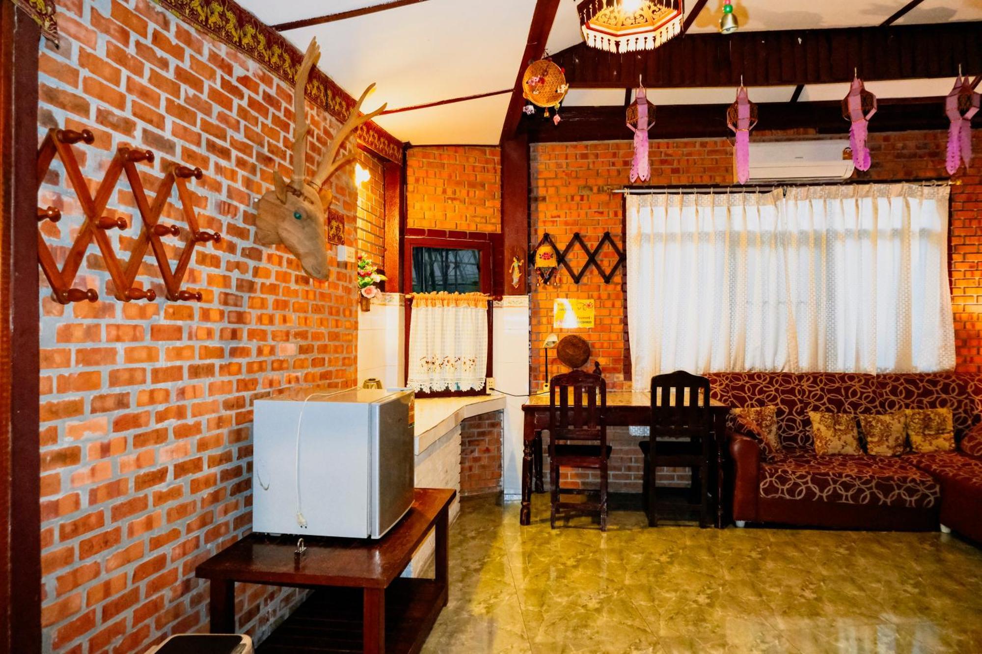Апартаменти Boutique House Nipha Чіангмай Екстер'єр фото